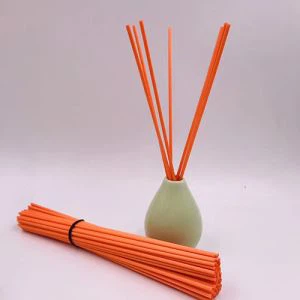 Bilik berwarna Aroma Rattan Diffuser Sticks